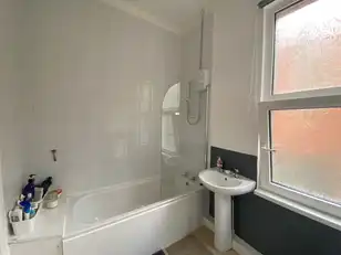 14D Lisburn RoadImage 8