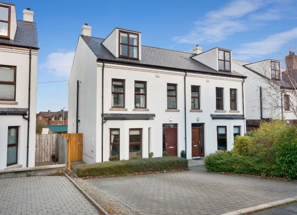 Properties for Sale in Drumbeg