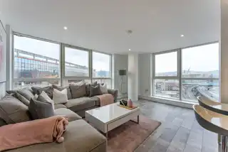 Image 1 for 62 Donegall Quay