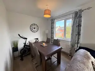 Apt 7 Ascot HouseImage 6