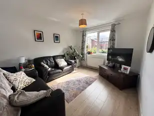 Apt 7 Ascot HouseImage 4