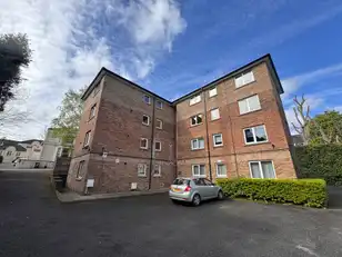 Apt 7 Ascot HouseImage 2