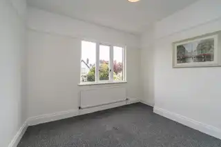 4 Balmoral GardensImage 18