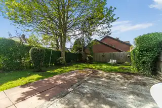 4 Balmoral GardensImage 27