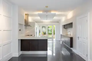 22 Ballantine GardensImage 7