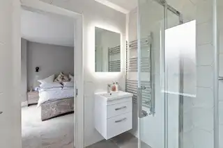 17B Upper Lisburn RoadImage 19