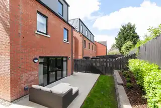 17B Upper Lisburn RoadImage 34