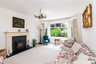 24 Fairview ParkImage 5
