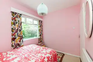 24 Fairview ParkImage 16