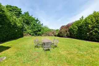 24 Fairview ParkImage 20