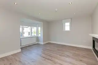 12 Glen Manor AvenueImage 4