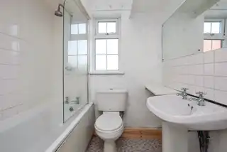 5B Windrush AvenueImage 8