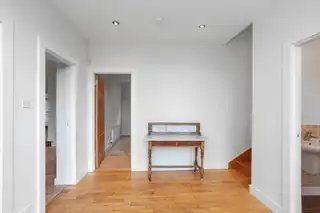 1 Fort RoadImage 5