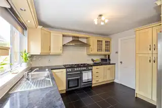 103 Trossachs DriveImage 12