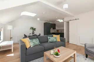 Apt 2 537A Lisburn RoadImage 7