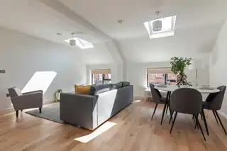 Apt 2 537A Lisburn RoadImage 5