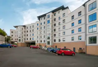 Apt 31 Laharna BuildingImage 10