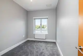 Apt 31 Laharna BuildingImage 7