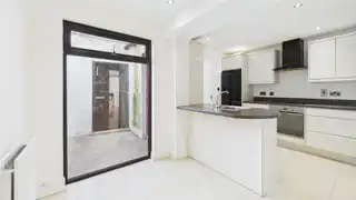 44 Holborn AvenueImage 8