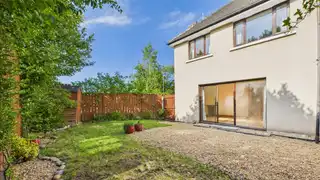 17 Shaftesbury AvenueImage 17