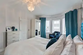 15 Rowanvale CrescentImage 13