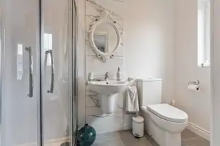 15 Rowanvale CrescentImage 14