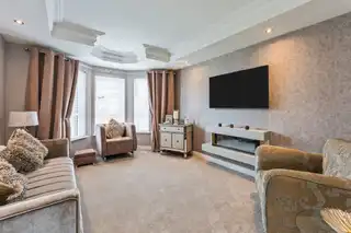 15 Rowanvale CrescentImage 4