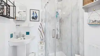 9 Cove HollowImage 13
