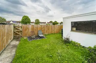 11 Coronation GardensImage 21