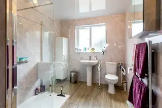 2 Monaville CloseImage 23