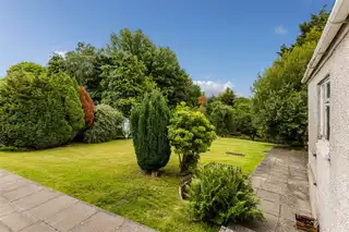 15 Traherne GardensImage 27