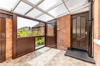 9 Fairview ParkImage 15