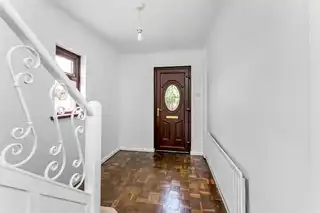 9 Fairview ParkImage 5
