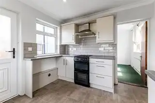 8 Lisburn RoadImage 11