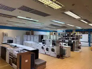 Unit 31-32 Castle MallImage 3
