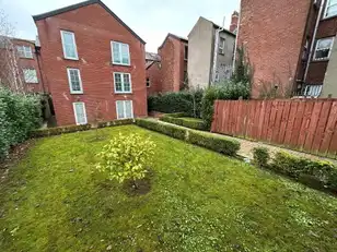 Apt 4, 44 Ulsterville AvenueImage 24