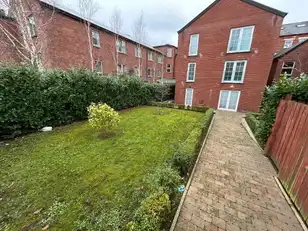 Apt 4, 44 Ulsterville AvenueImage 25