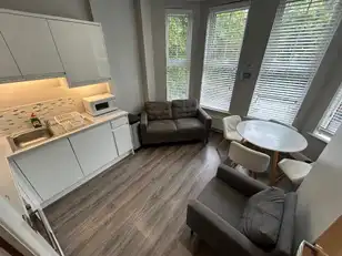 Apt 4, 61 Eglantine AvenueImage 2