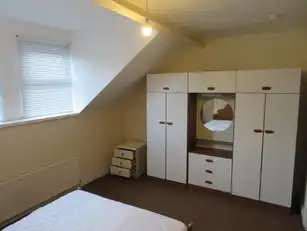 2 18 Canterbury StreetImage 9