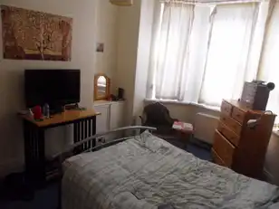 1 46 College Park AvenueImage 4