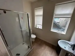 Flat 2, 18 Wolseley StreetImage 3