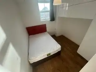 Apt 6, 44 Ulsterville AvenueImage 10