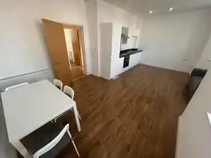 Apt 6, 44 Ulsterville AvenueImage 3