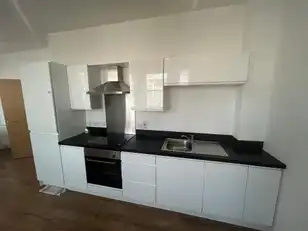 Apt 6, 44 Ulsterville AvenueImage 6