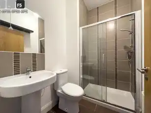 Apt 6 41 Ulsterville AvenueImage 4