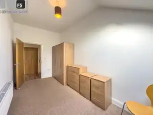 Apt 6 41 Ulsterville AvenueImage 8