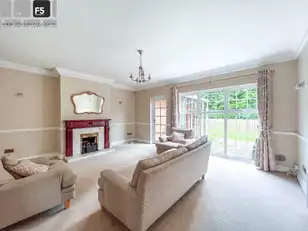16 Broomhill ManorImage 2