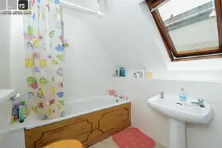 23 St Albans GardensImage 4