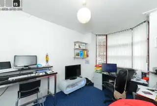 23 St Albans GardensImage 6