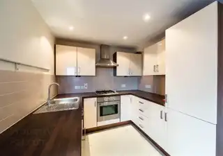 41 Luna BuildingImage 4